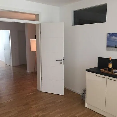 Ferienwohnung-11-strandhaus-seeblick-binz アパート