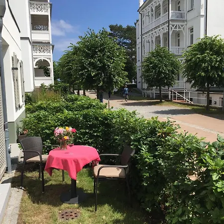 Ferienwohnung-11-strandhaus-seeblick-binz 公寓 *
